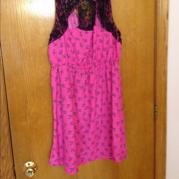 Dress - Picture 4 of 4