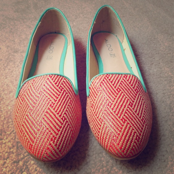 Aldo women's size 11 flat