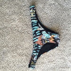 Adorable RVCA bikini bottoms!!