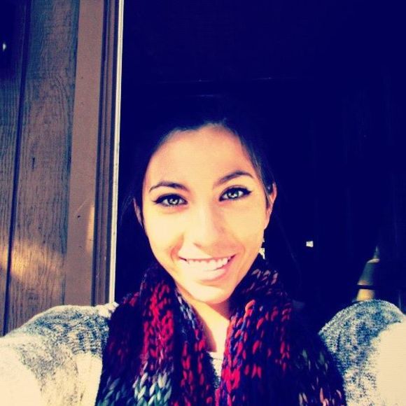 Meet your Posher, Demi