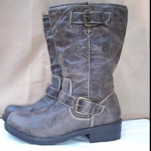 Baretrap Boots