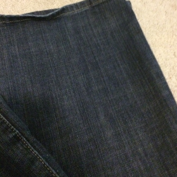 Jeans - Picture 2 of 3