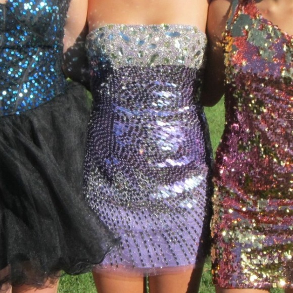 homecoming dress - Picture 3 of 4
