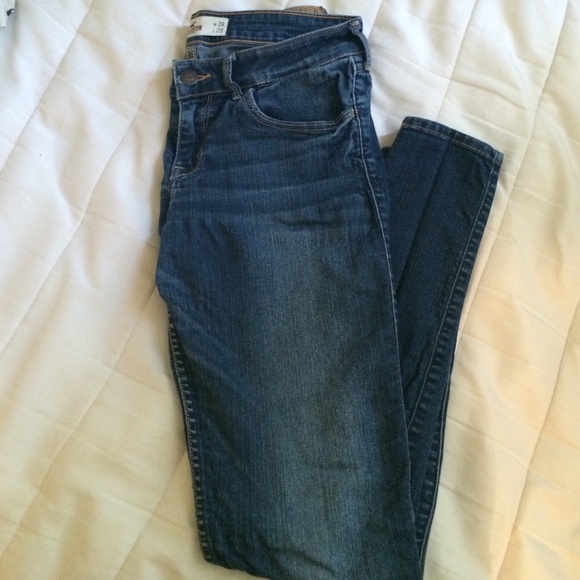 Hollister skinny jeans