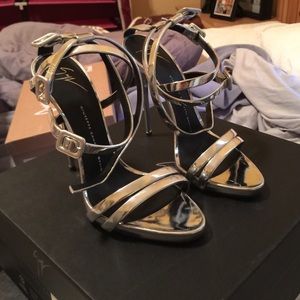 GIUSEPPE ZANOTTI COLINE 110 SIUTTA