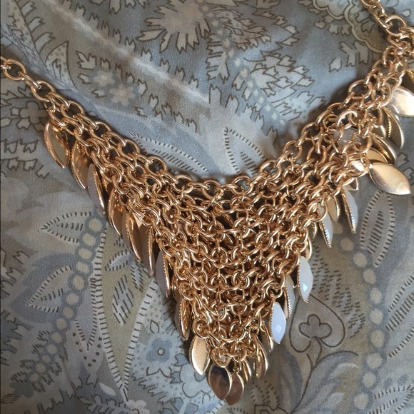 Classic Chunky Necklace - Picture 3 of 3