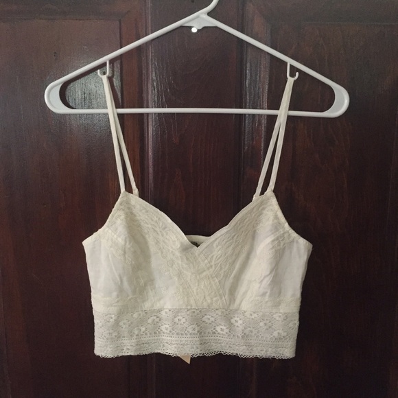 Embroidered Crop AE - Picture 2 of 3