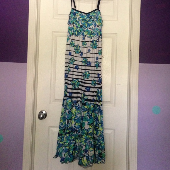 A cute summery dress!!