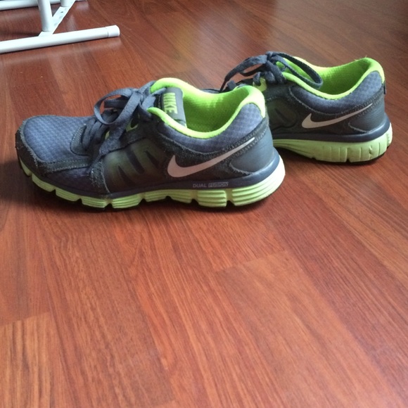 Nike Dual Fusion Running Shoes