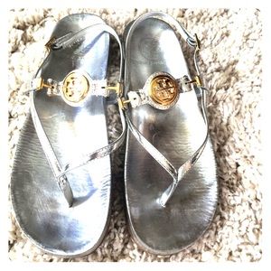 Authentic Tory Burch Huxley thong sandals. No box.