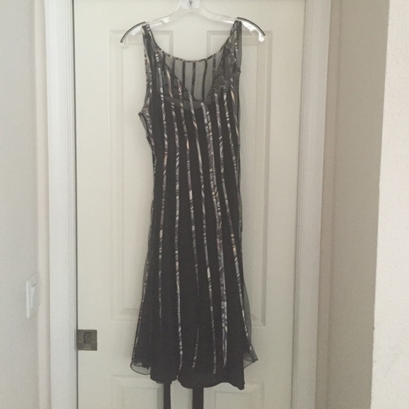 Zahara dress - Picture 2 of 2