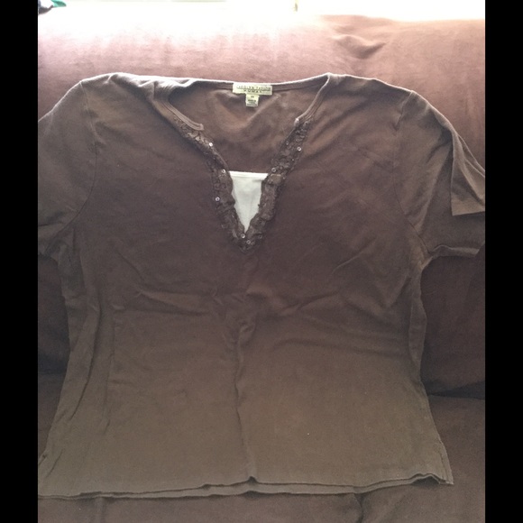 Chocolate brown short sleeve shirt w/ white insert