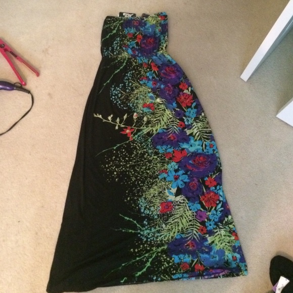 Black floral maxi dress