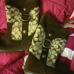 Auth coach boots .. read description!!