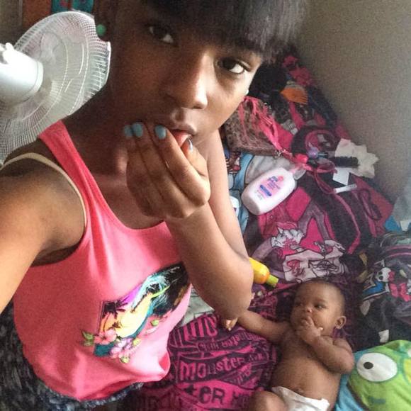 Meet your Posher, Rayana