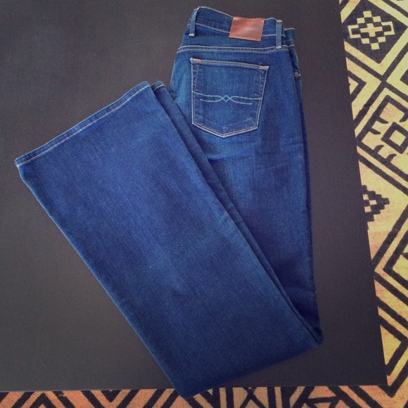 Flared Lucky Brand Jeans