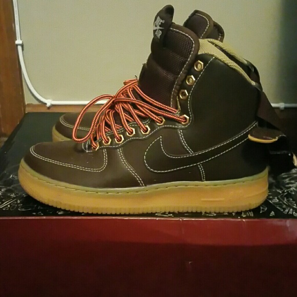 Nike Air Force 1 (high top)