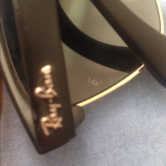 Ray bans ! - Picture 2 of 3