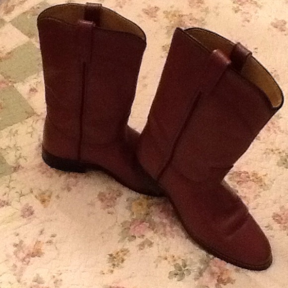 Brown ropers boots