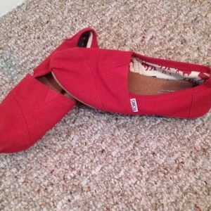 Red toms
