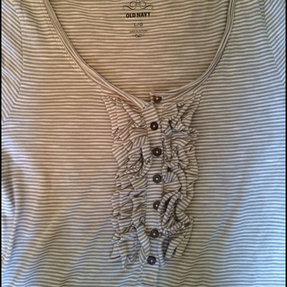 Old Navy Top! - Picture 2 of 2