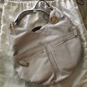 Michael Kors Hobo bag. NEVER WORN.