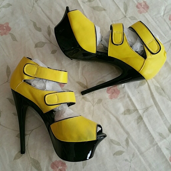 Flawed Miss Me Black and Yellow Heels - Picture 2 of 4