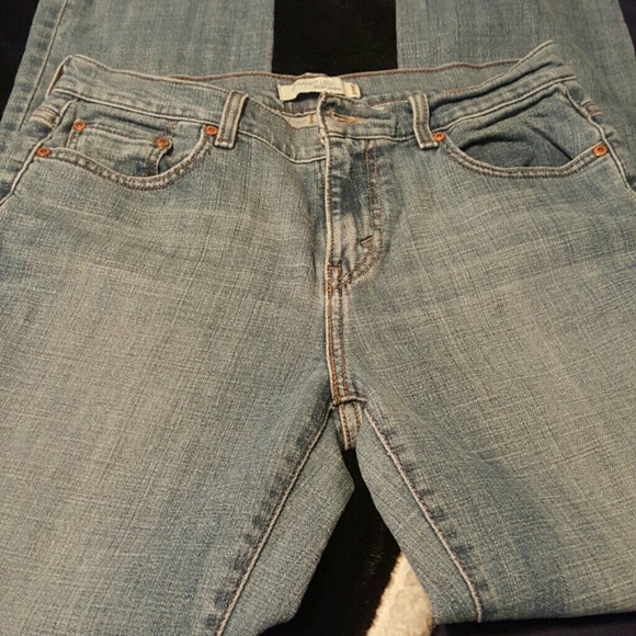 Levis