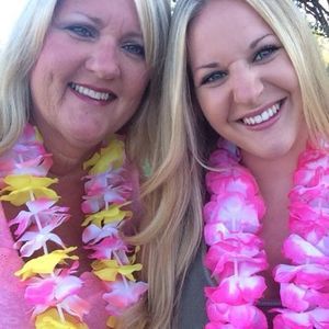 Meet your Posher, Holly