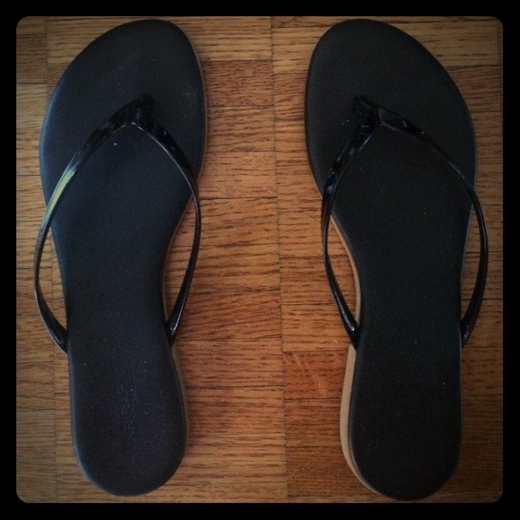 NR Rapisardi black leather flip flops - size 36 /6