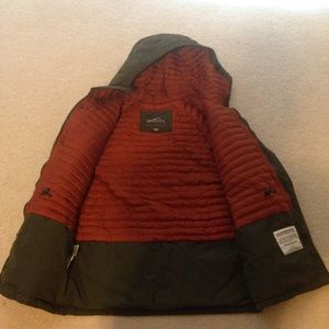 Men's Green Eddie Bauer thermal coat