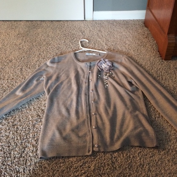 Grey Cardigan - Picture 2 of 3