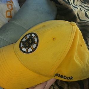 Boston bruins Reebok hat