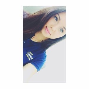 Meet your Posher, Nina