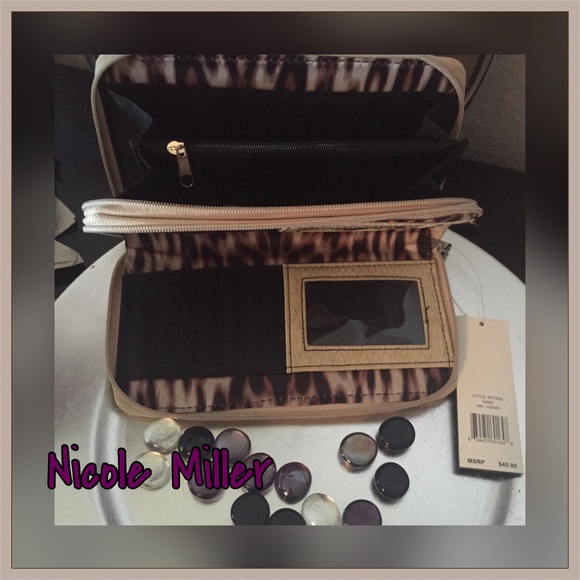 Nicole Miller Large Wallet Wristlet - Picture 2 of 3