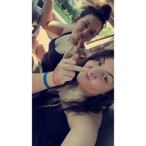 Meet your Posher, Kaleigh