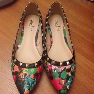 Floral print studded flats