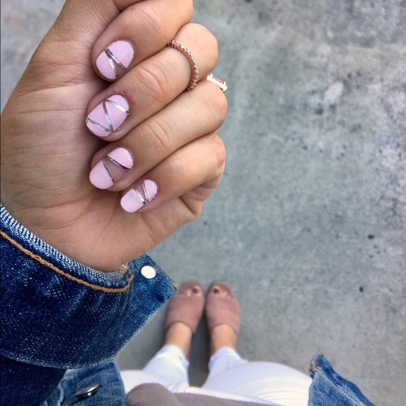 Hi, I'm Adiel! [@rosegoldlining on Instagram] - Picture 8 of 8