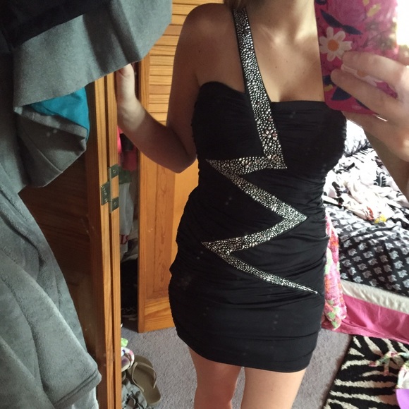 ⚡️Lightening bolt dress!⚡️