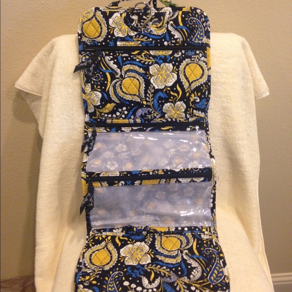 NWT VERA BRADLEY HANGING ORGANIZER