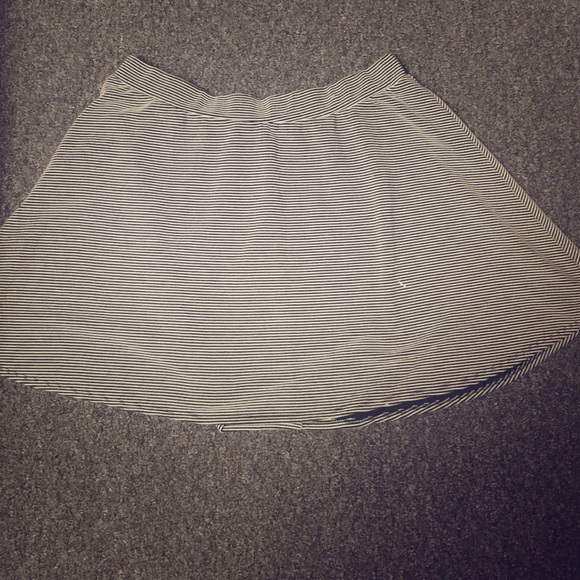 B&W skater skirt