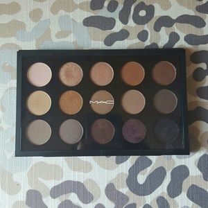 M.A.C Nordstrom Naturals Eyeshadow Palette