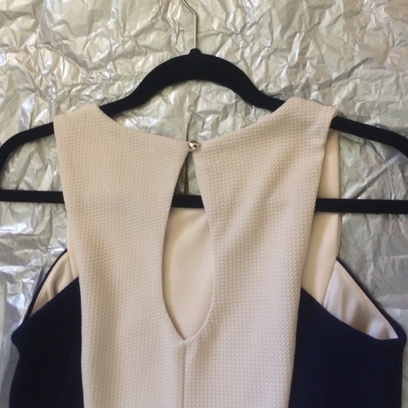 Blue and beige dress ⚓️ - Picture 2 of 2