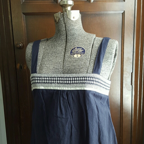 Navy empire cut top with embroidery lace detailed