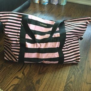 Victoria's Secret getaway bag pink black stripe