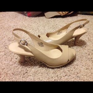 Nine West Nude Slingback Pumps/Heels size 6 1/2