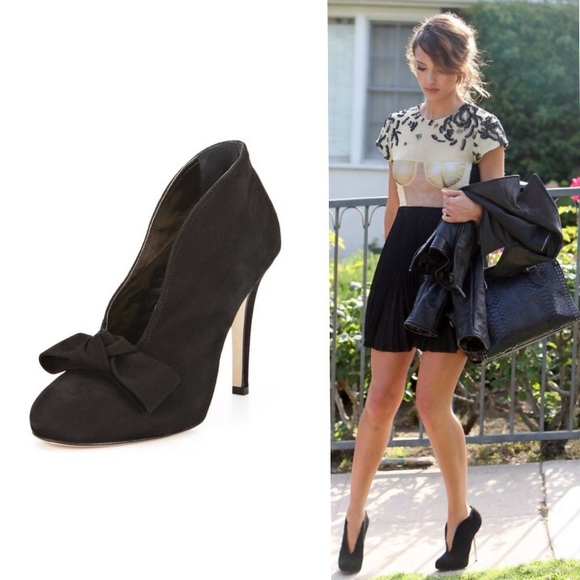 Butter bow booties . Host pick 🌷 - Picture 4 of 4