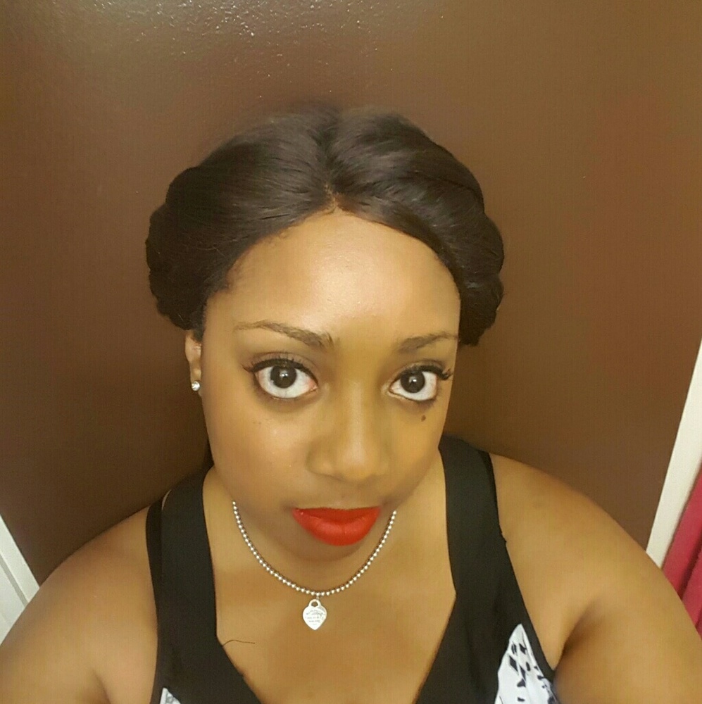 Meet your Posher, Denise