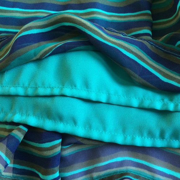 Cute Flowy Blue Striped Skirt! - Picture 4 of 4