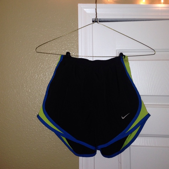 Nike dri fit exercise running shorts! Size xs